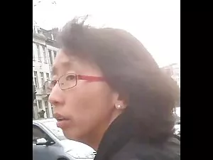 دو بچه در حال تفریح  ...