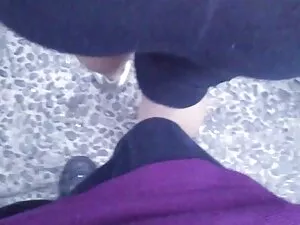 دختر ژاپنی با آب خود ...