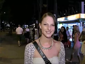 Big Tits کاریزما عكس ...